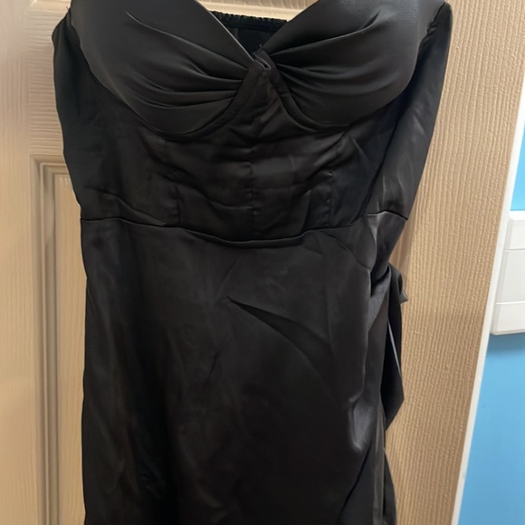 Little Black Dress - Picture 2 of 6